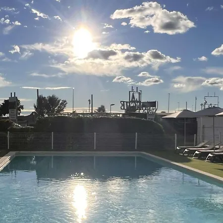 Sure By Western Est Hotel