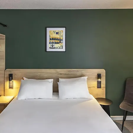 Sure By Western Nimes Est 호텔