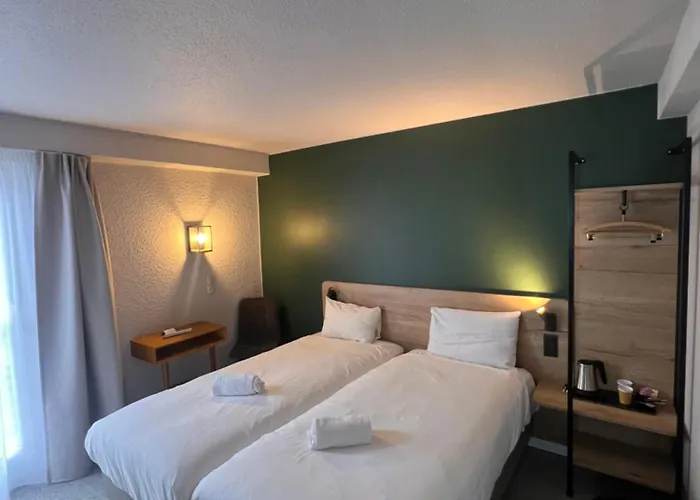 Hotel Sure By Western Nimes Est 3*