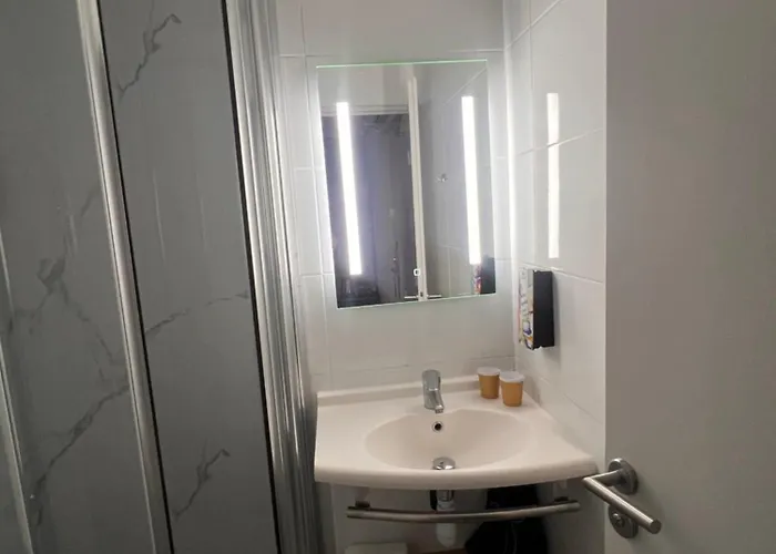 Sure By Western Nimes Est