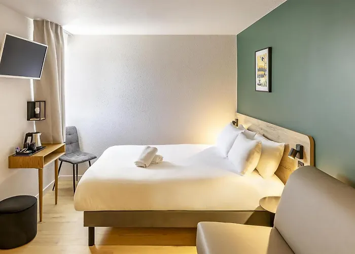 Sure By Western Nimes Est