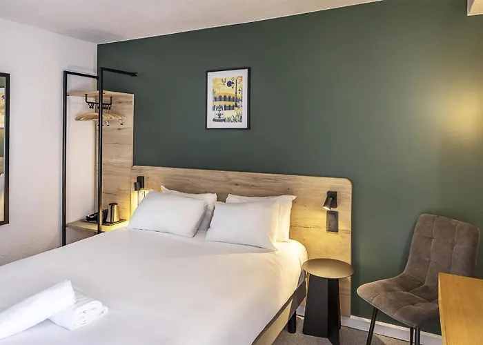 Sure By Western Nimes Est