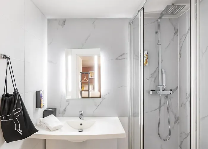 Hotel Sure By Western Nimes Est Marguerittes